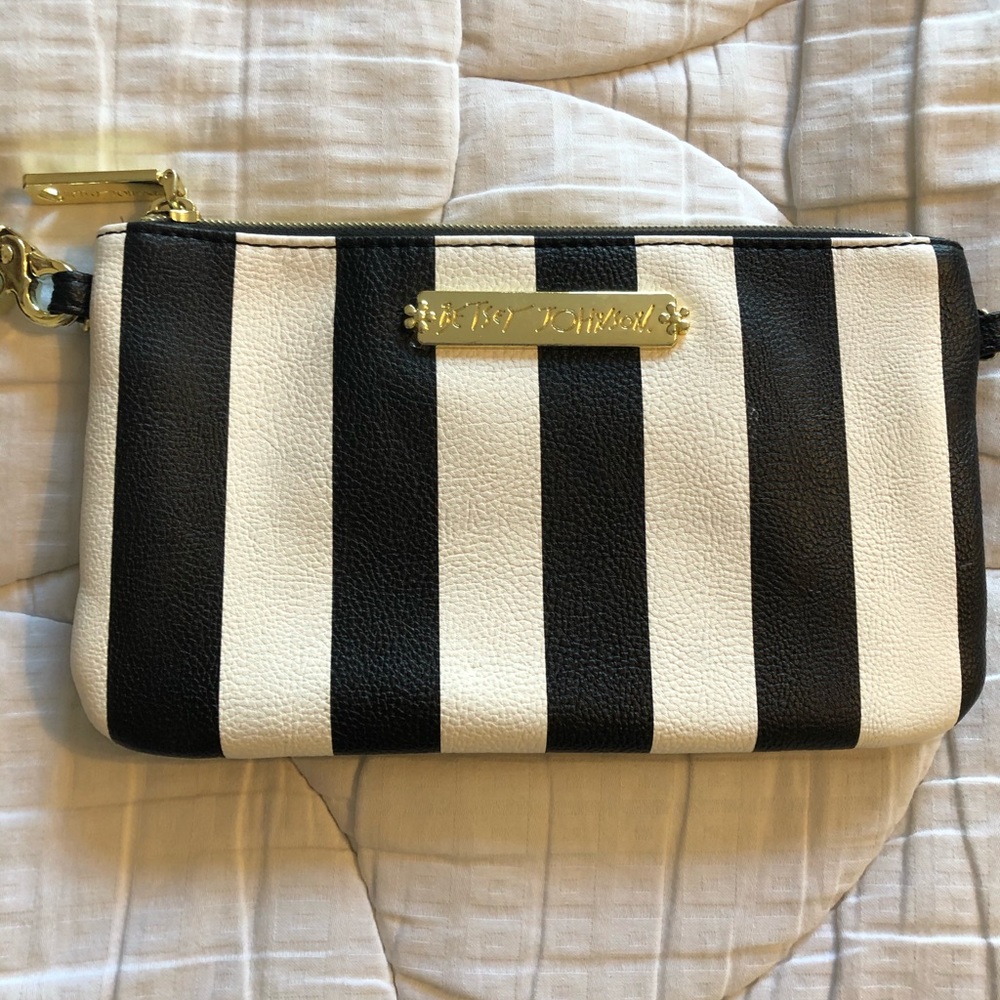 Betsey Johnson wristlet!!